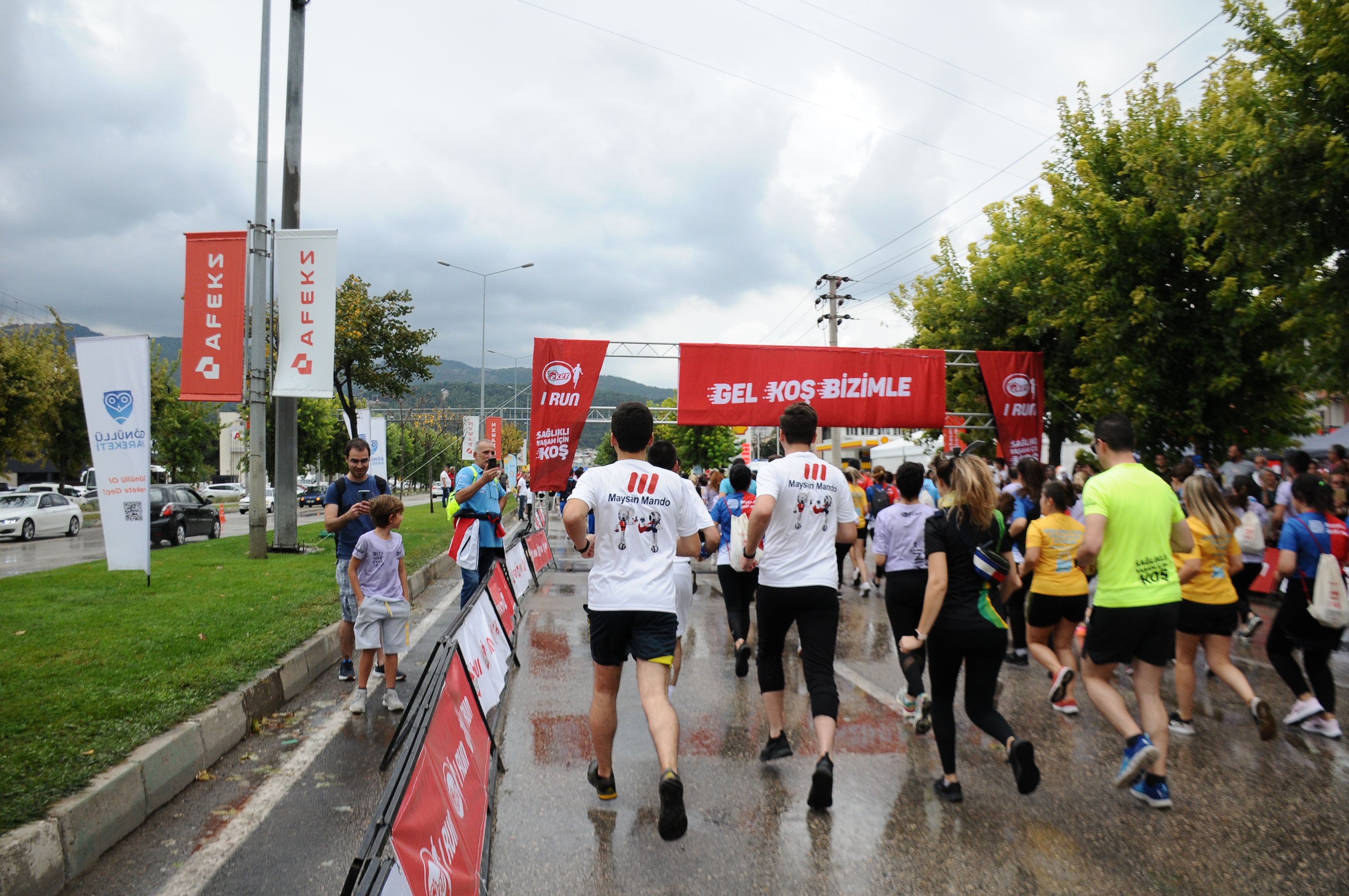 Maysan Mando Eker I Run’da Koruncuklar için koştu, şampiyon oldu