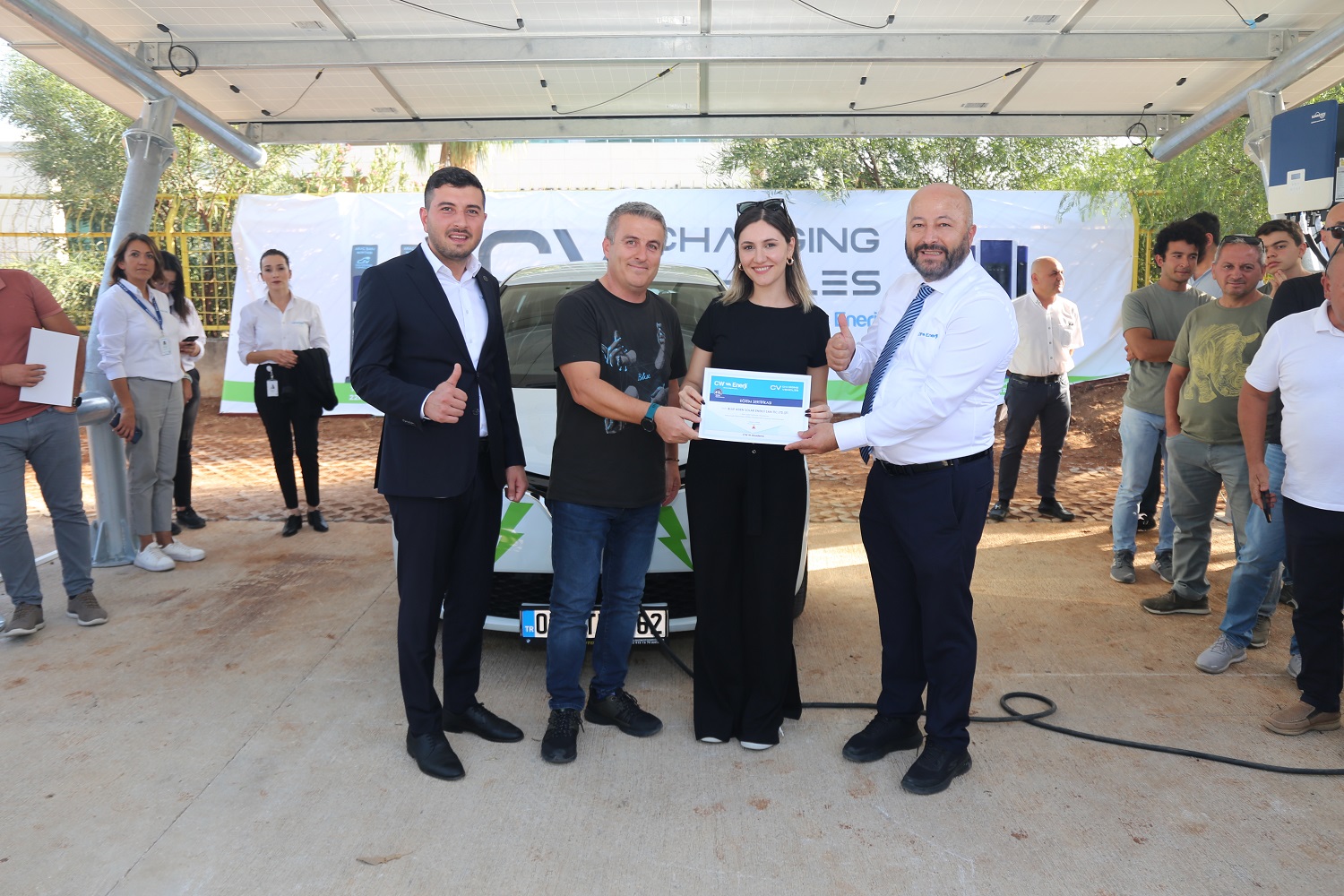 Elektrikli araç şarj istasyonunda ilk diploma CV Charging Vehicles'den