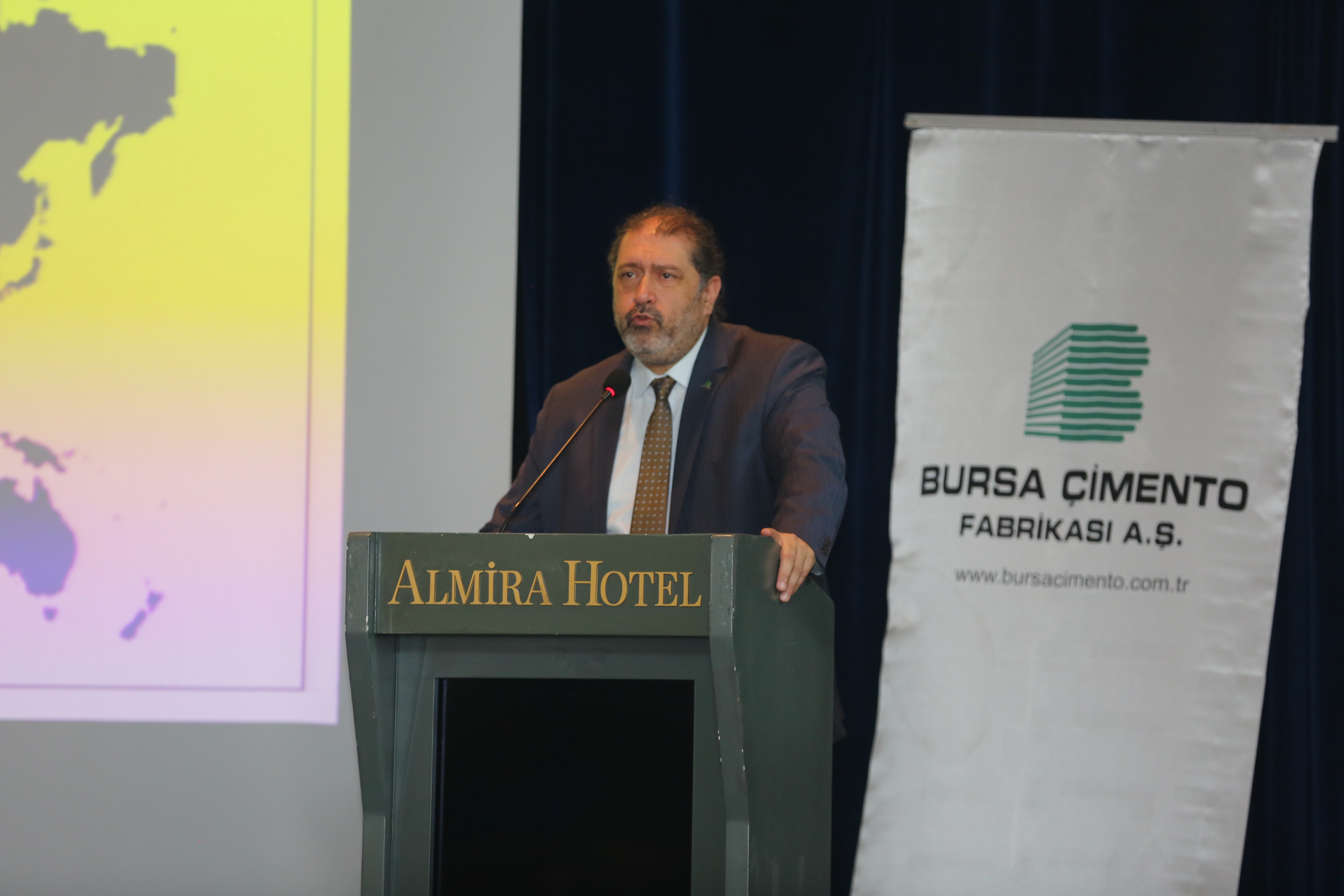 Bursa Çimento bayileri ile bir araya geldi
