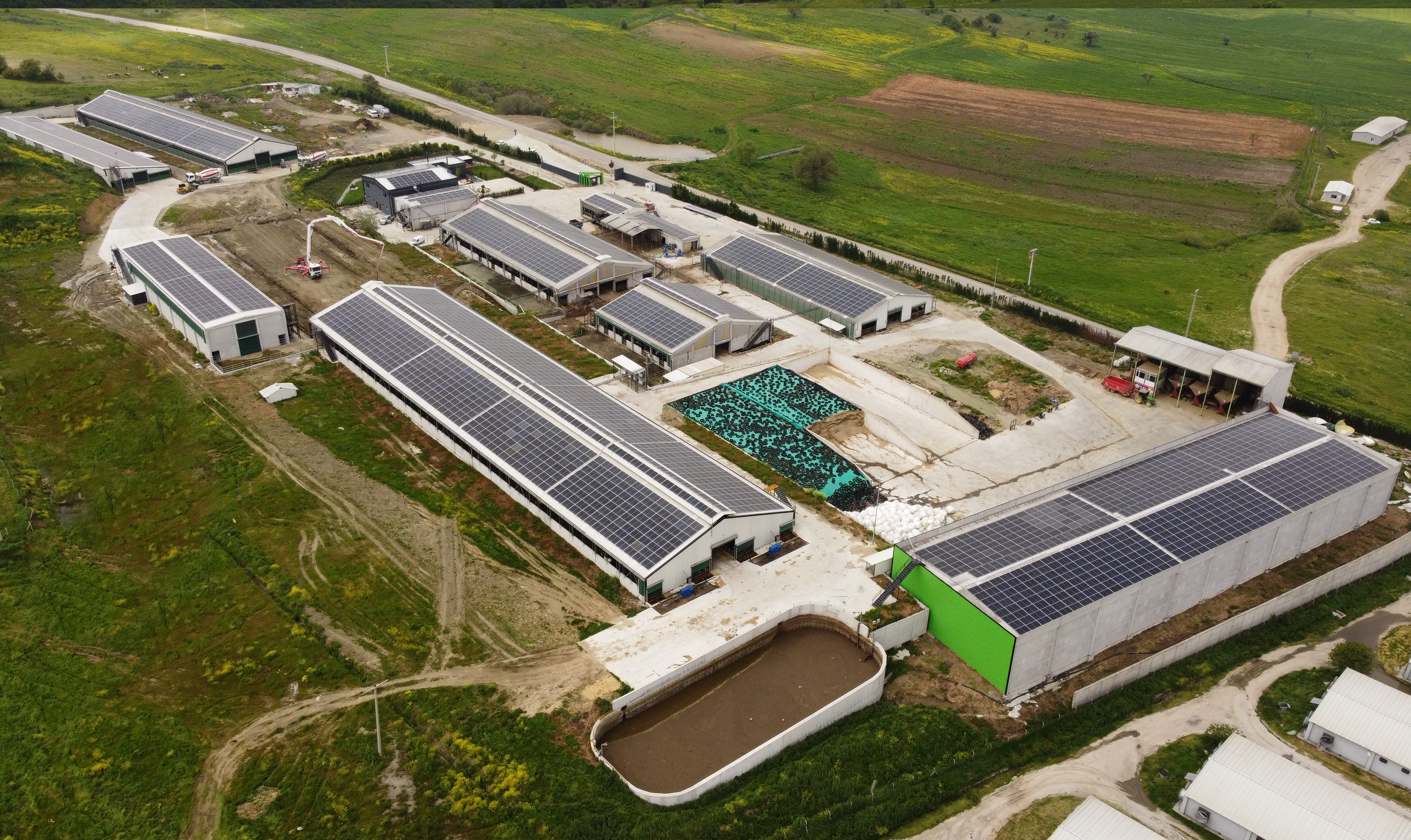 CW Enerji panelleri ile bir firma daha kendi enerjisini üretmeye başladı