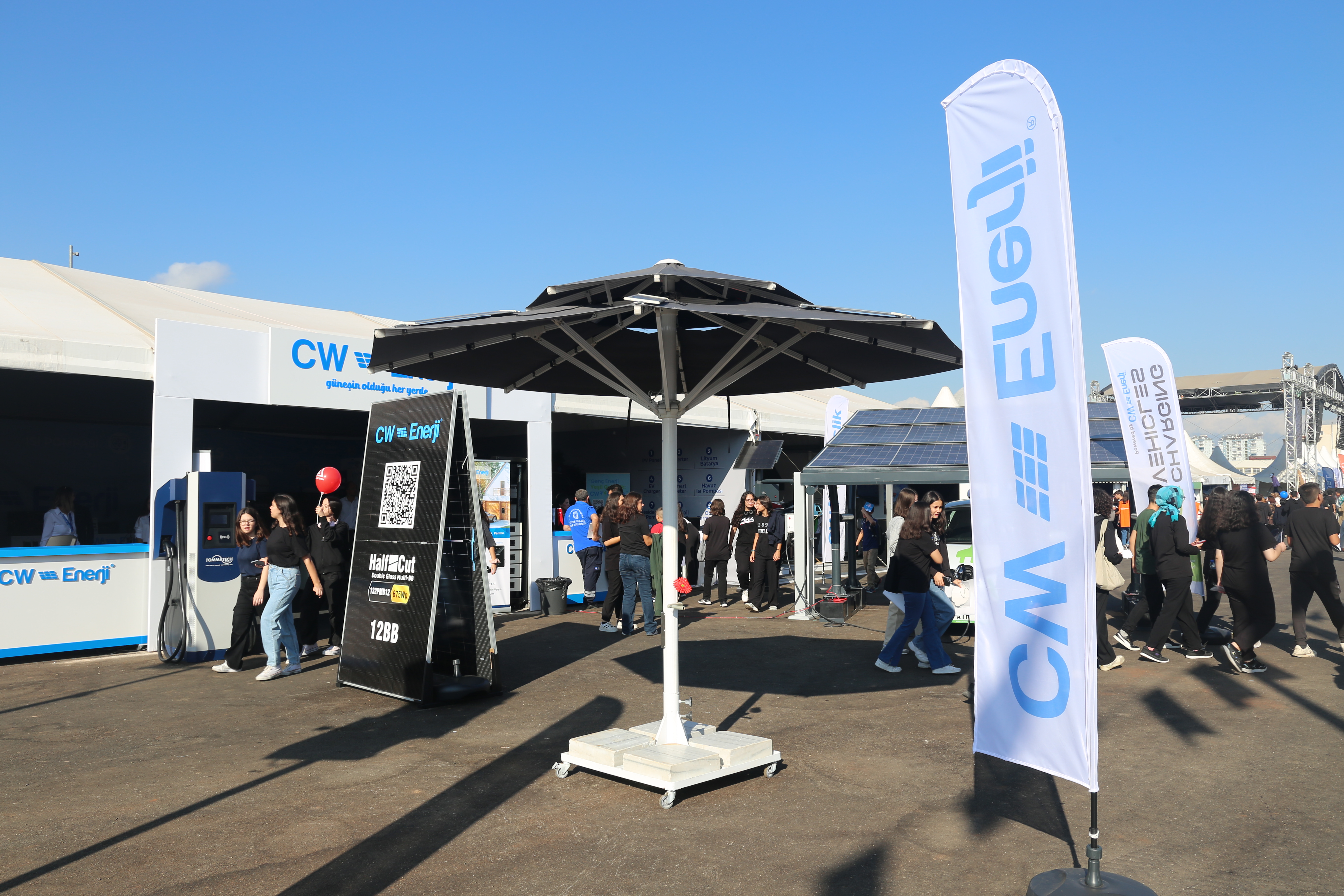 CW Enerji BilimFest’te gençlerle bir araya geldi